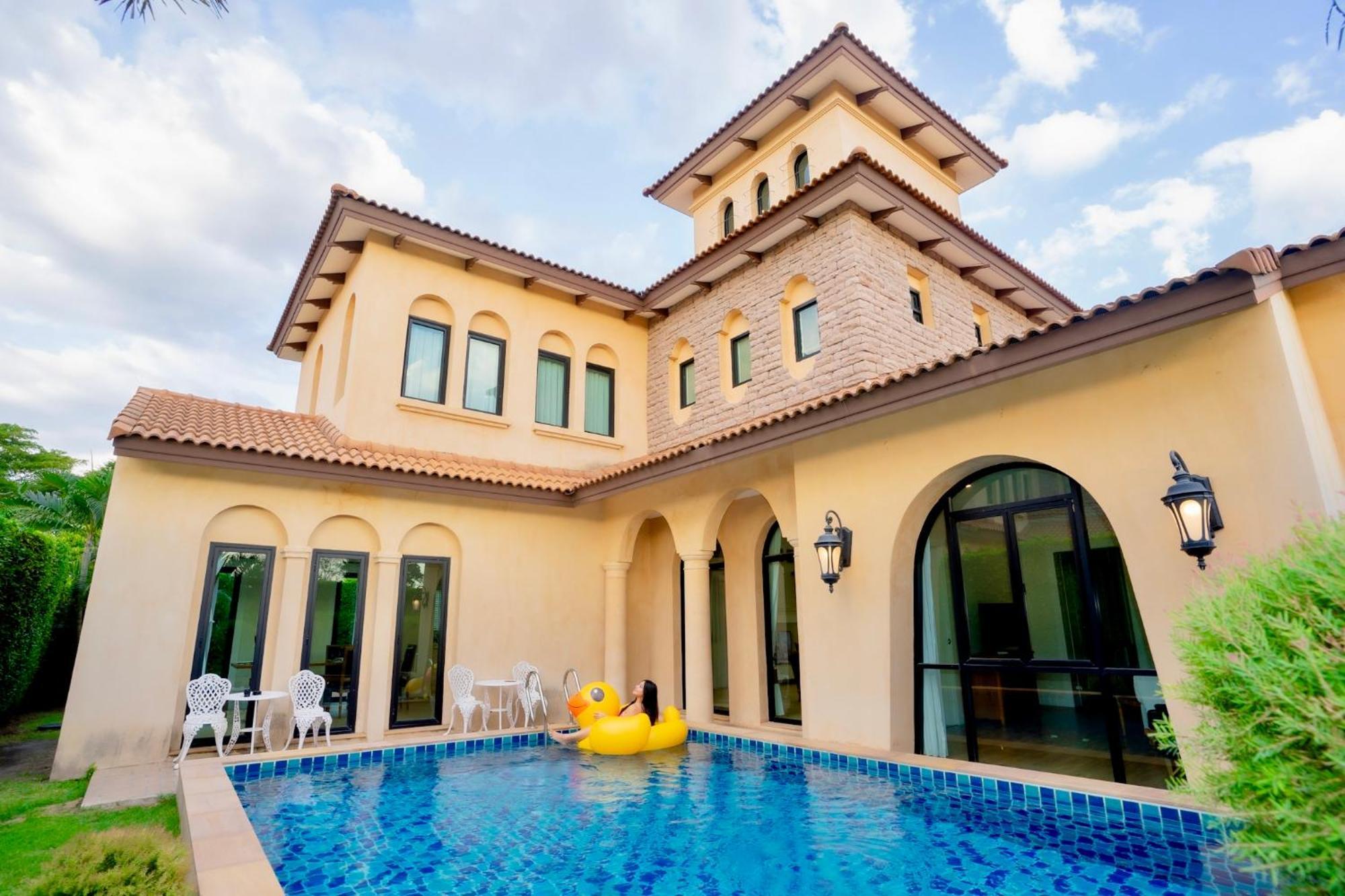 Chivani Pattaya Esterno foto